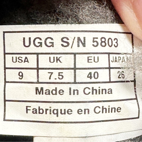 UGG Australia Bailey Button Boots - Picture 12 of 12